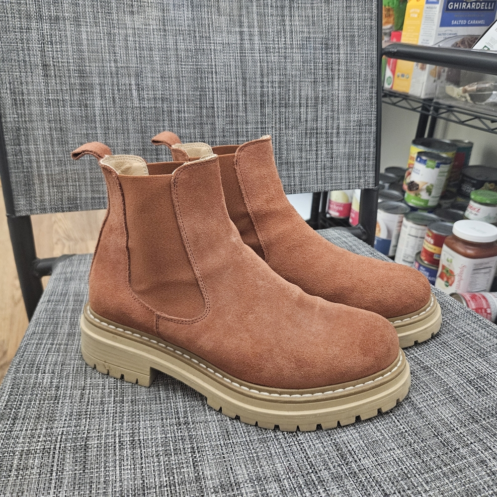 Abthropologie Tan/Rust Suede Ankle Chelsea Boots